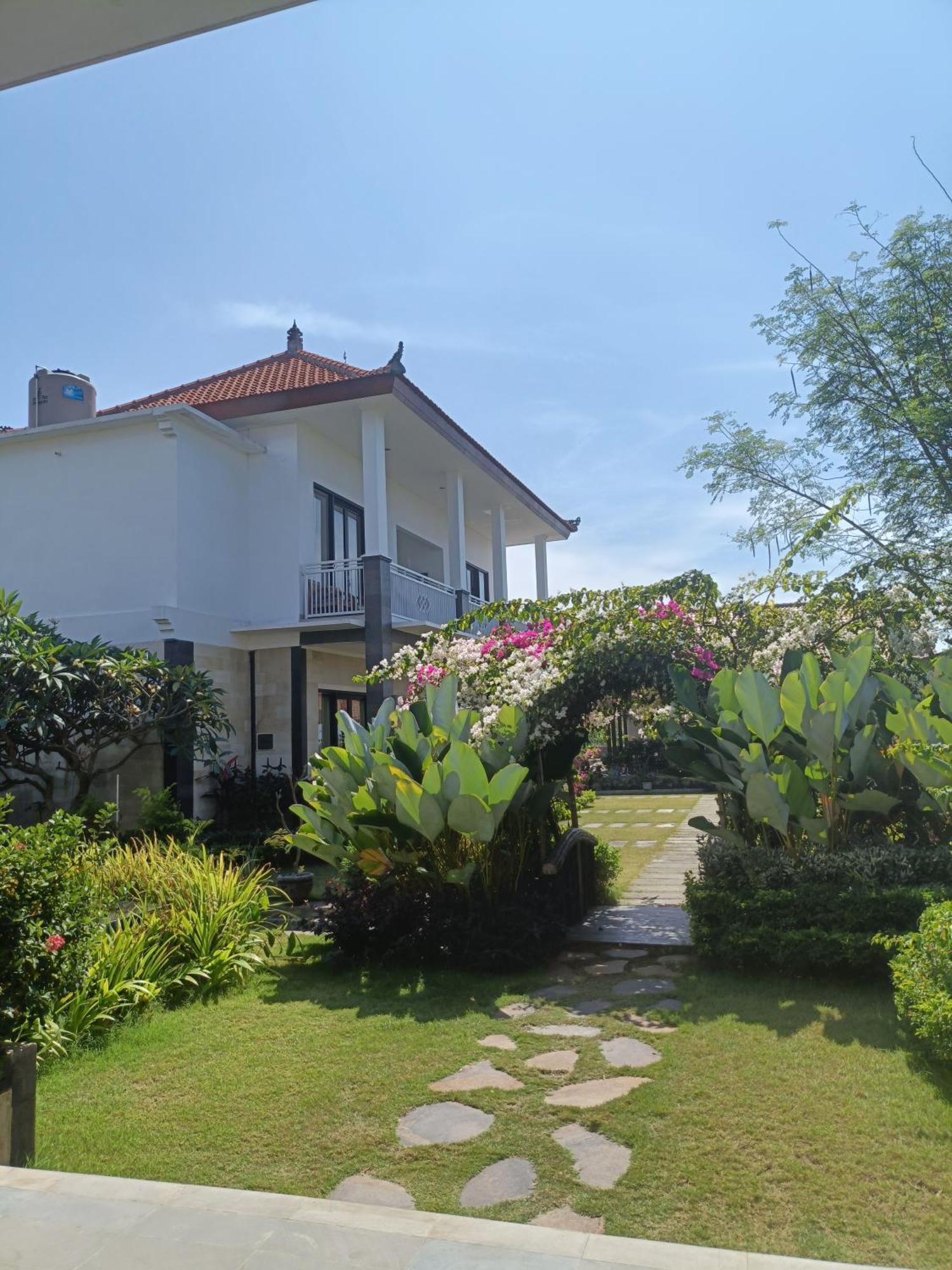 Limun Guesthouse Amlapura Екстер'єр фото